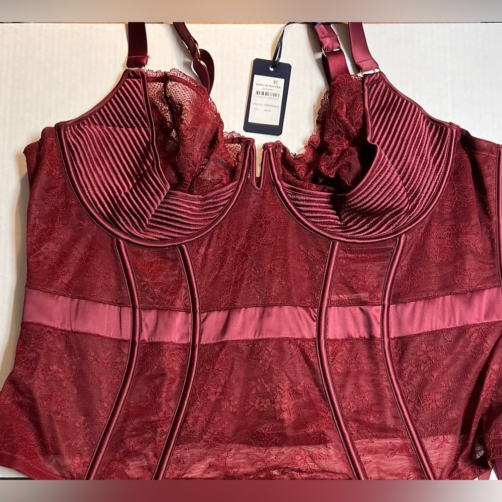 NWT burgundy Fox & Royal bustier sz. 44 C/D